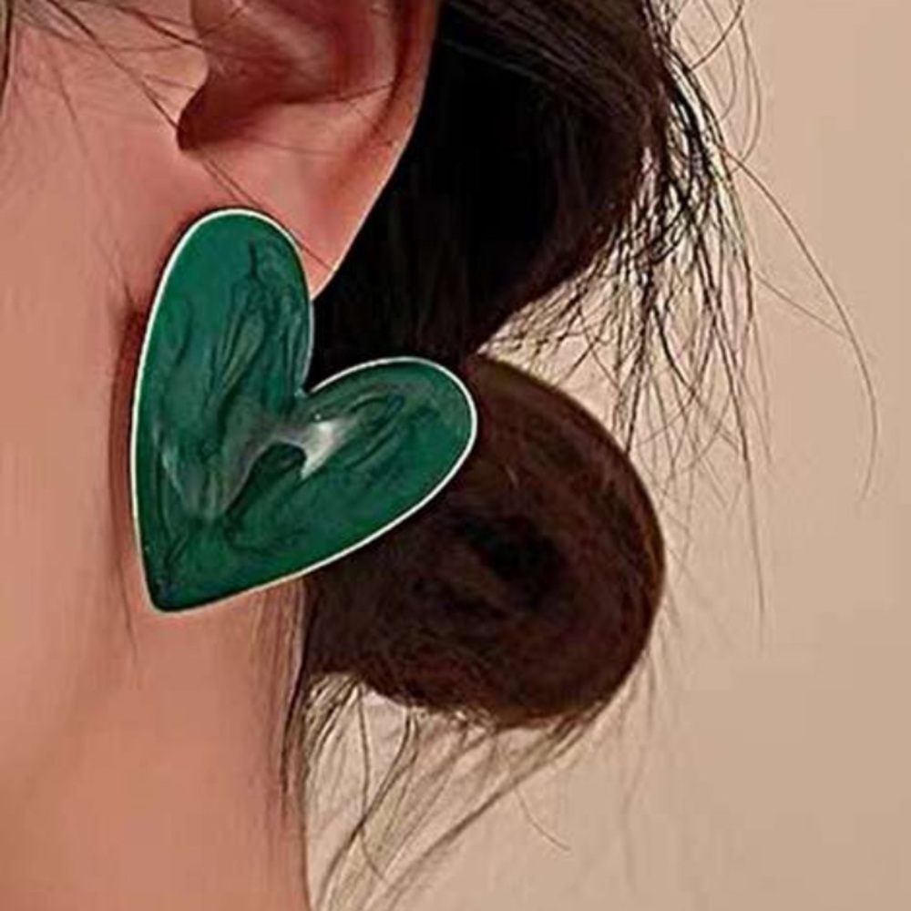 Big Green‎ Heart-Shaped Earrings